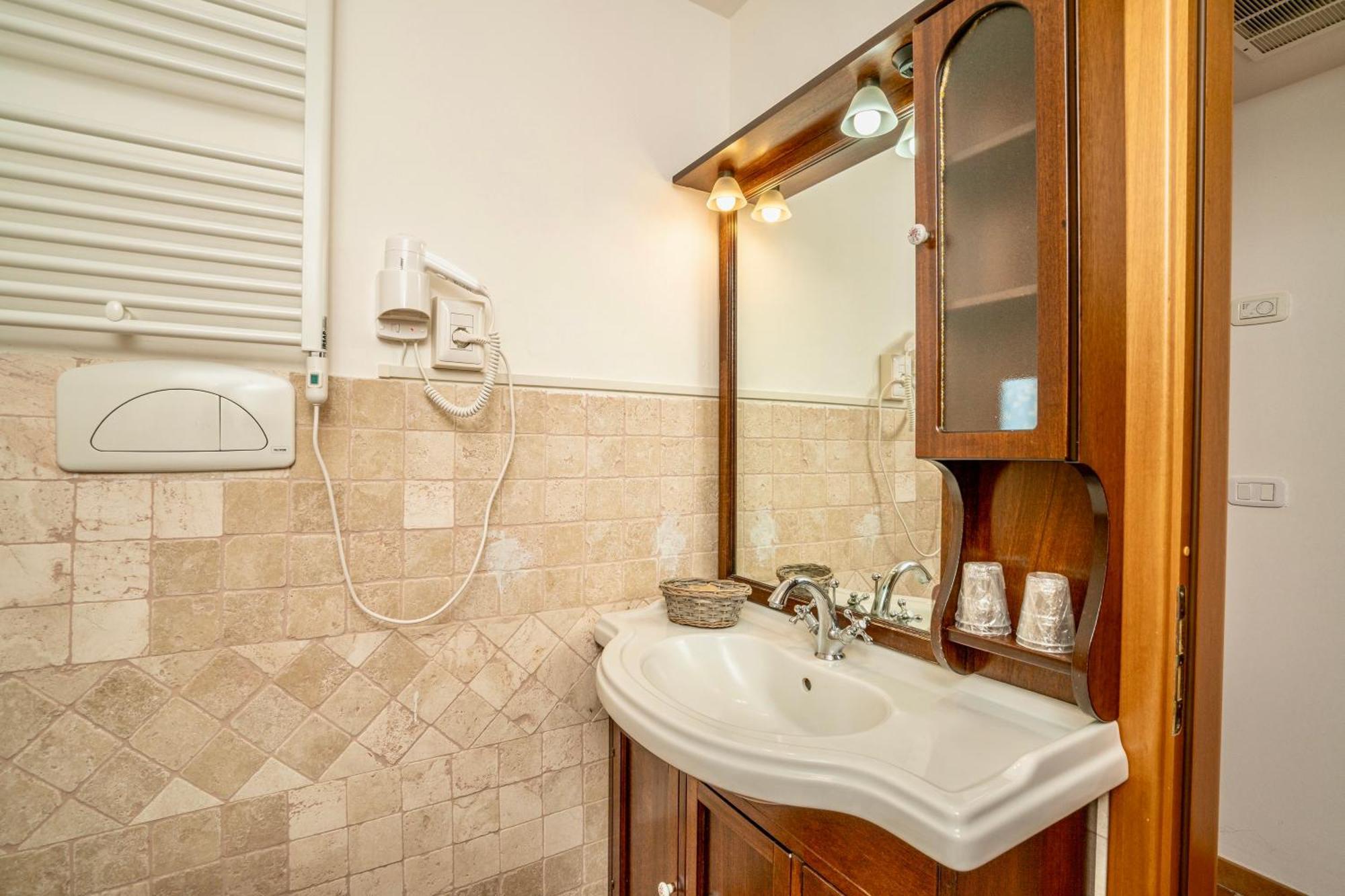 Isa - Residence With Swimming Pool In Sorano, Apartments With Air Conditioning And Private Outdoor Area Zewnętrze zdjęcie