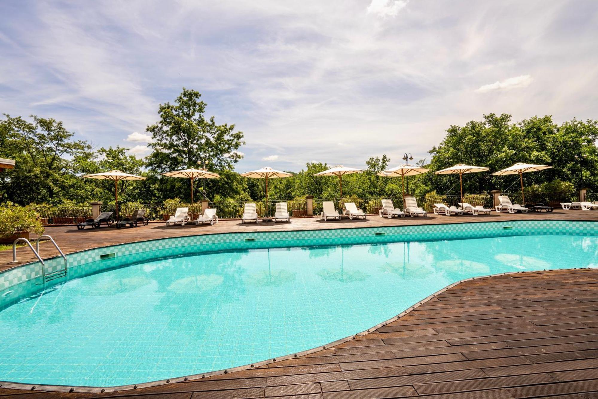 Isa - Residence With Swimming Pool In Sorano, Apartments With Air Conditioning And Private Outdoor Area Zewnętrze zdjęcie